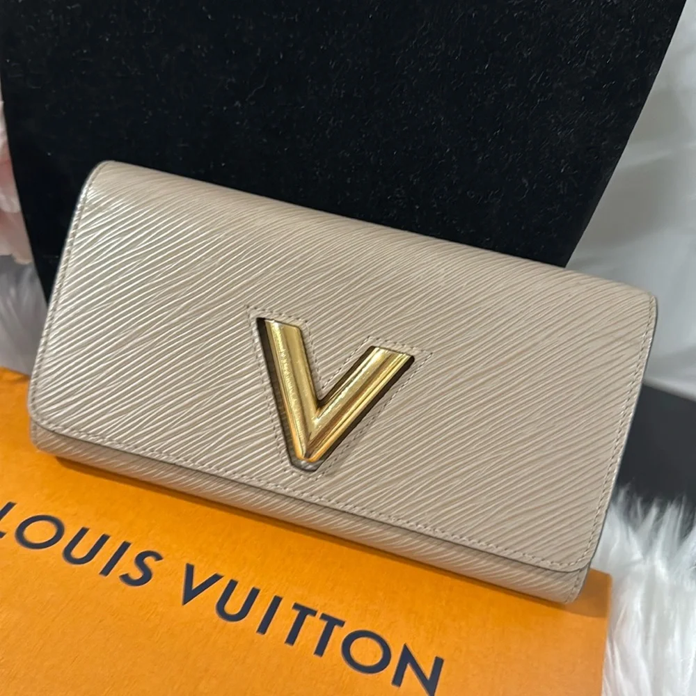 Louis Vuitton Beige Epi Leather Wallet with Gold LV Logo